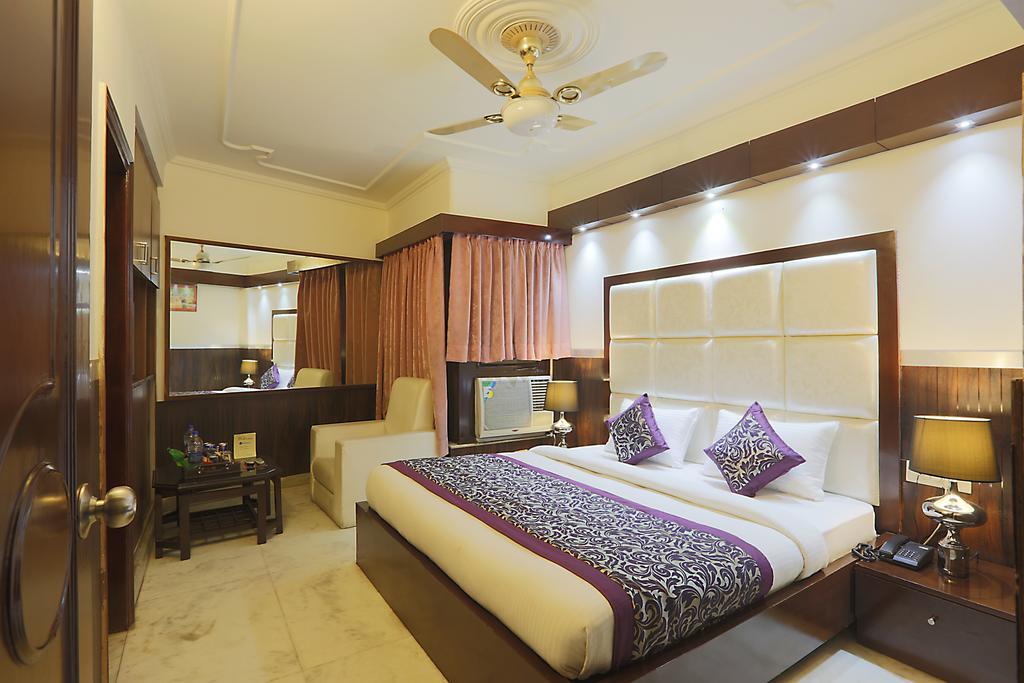 Hotel International Inn - Near Delhi Airport Yeni Delhi Dış mekan fotoğraf