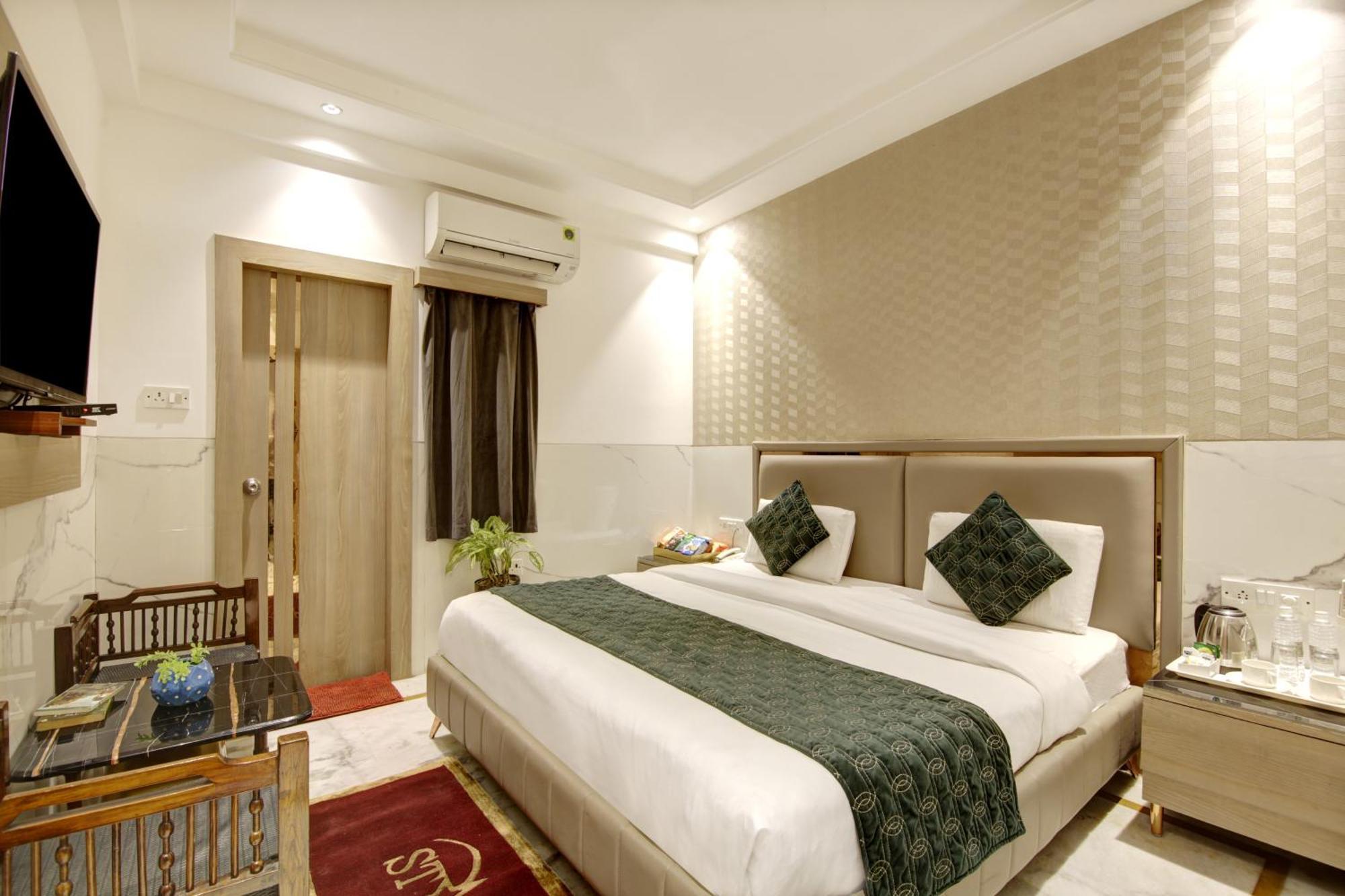 Hotel International Inn - Near Delhi Airport Yeni Delhi Dış mekan fotoğraf