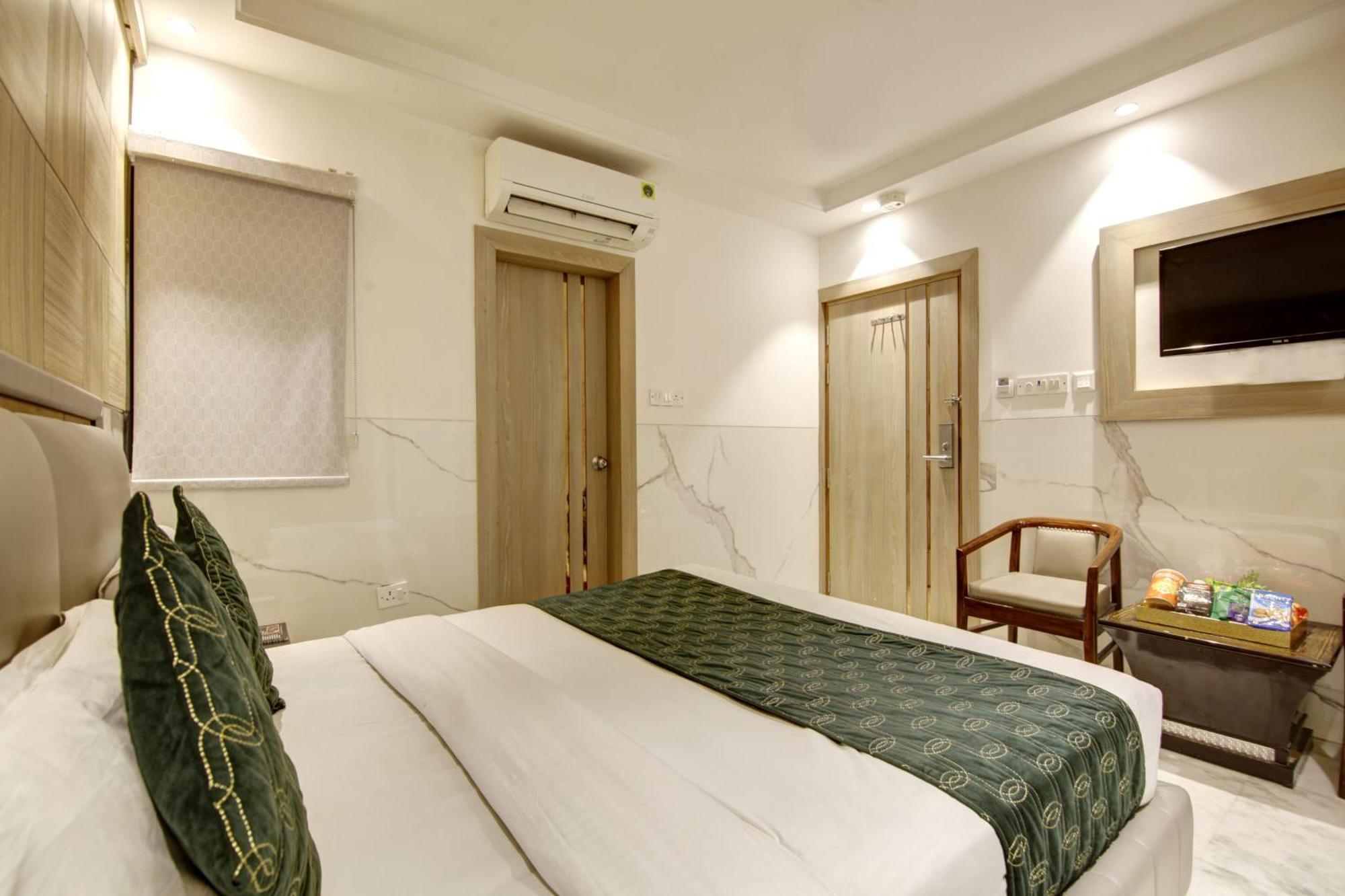 Hotel International Inn - Near Delhi Airport Yeni Delhi Dış mekan fotoğraf