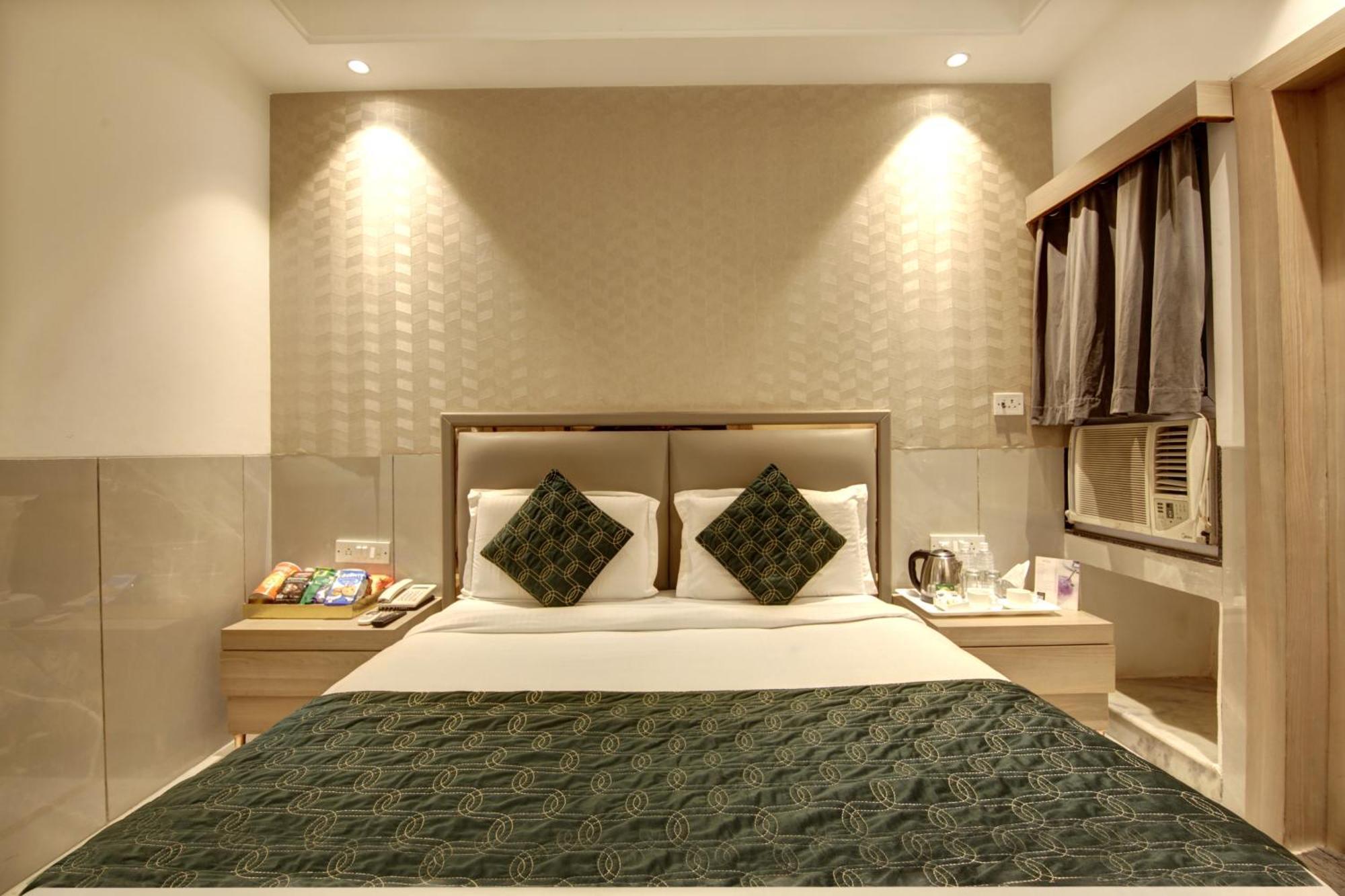 Hotel International Inn - Near Delhi Airport Yeni Delhi Dış mekan fotoğraf