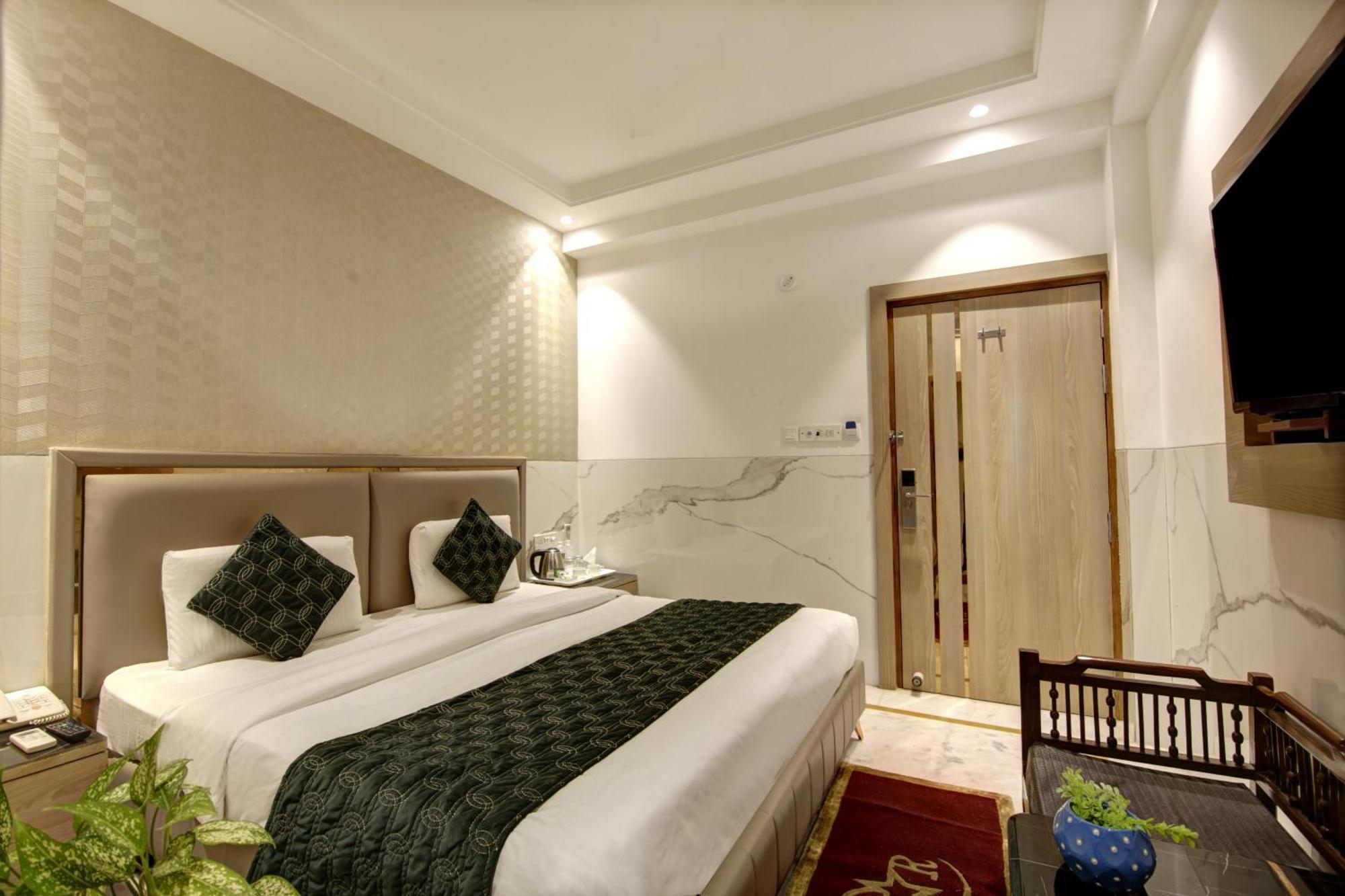 Hotel International Inn - Near Delhi Airport Yeni Delhi Dış mekan fotoğraf
