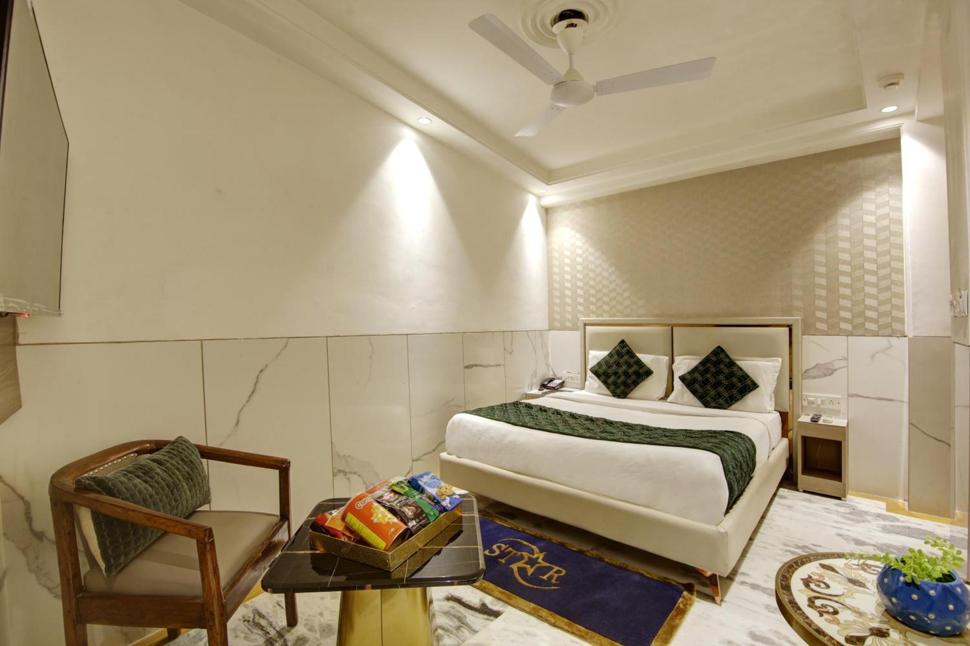 Hotel International Inn - Near Delhi Airport Yeni Delhi Dış mekan fotoğraf