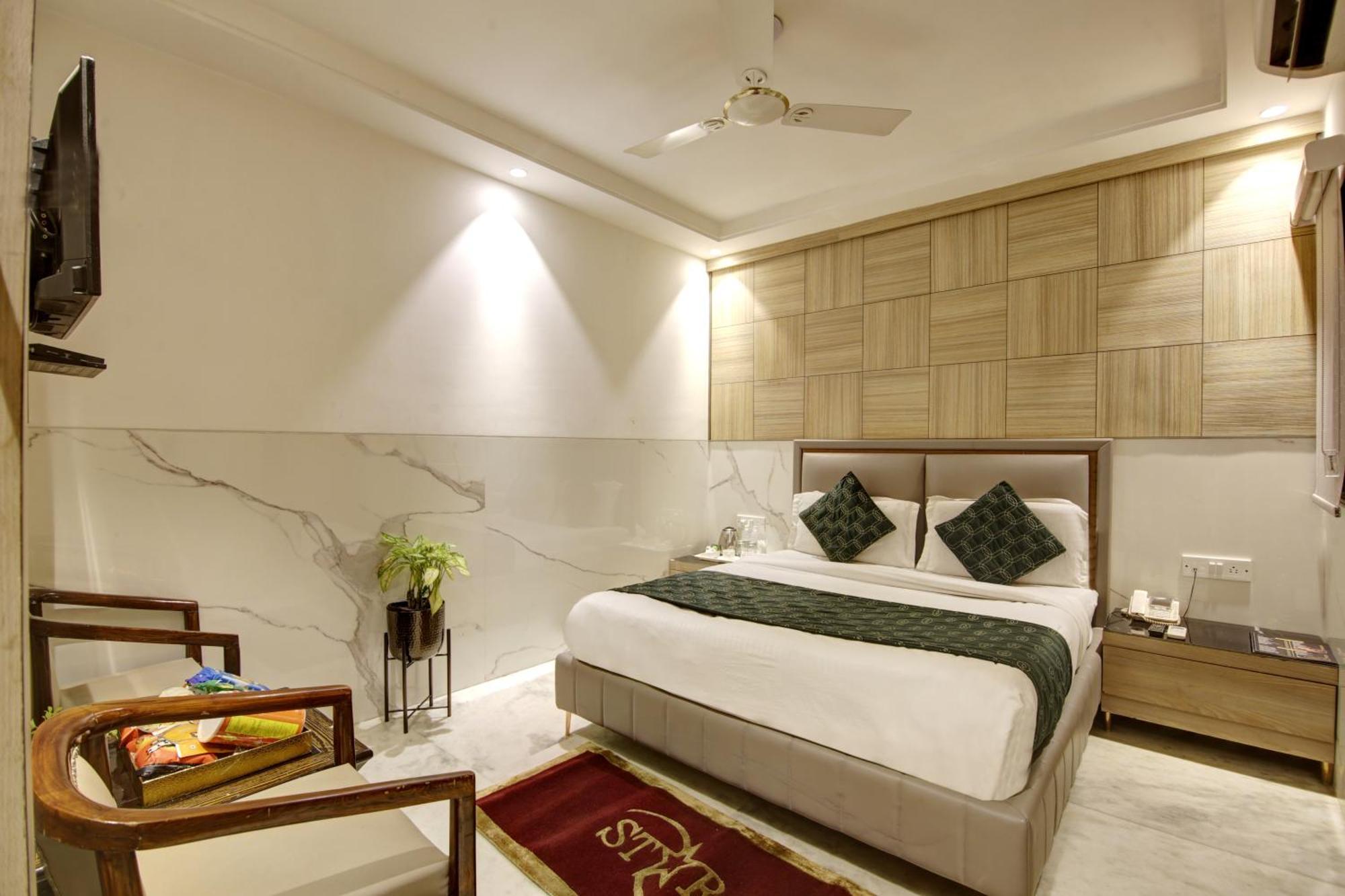 Hotel International Inn - Near Delhi Airport Yeni Delhi Dış mekan fotoğraf